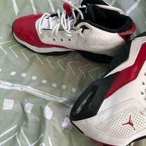 Jordan B'Loyal GS 'White Gym Red'